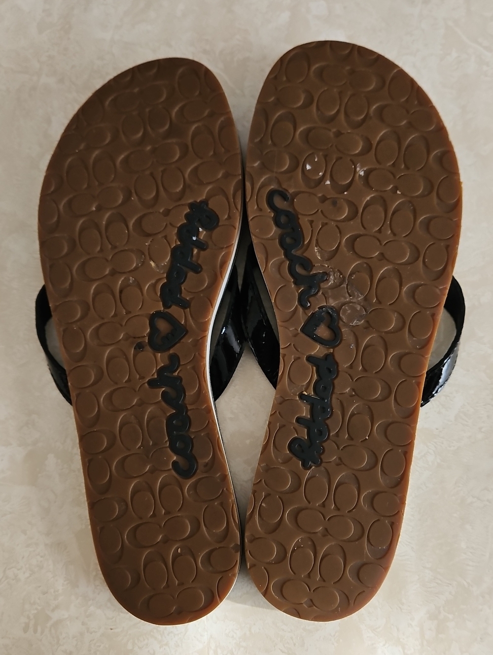 Coach Poppy Wilma Black Patent Leather Thong Flip Flops, Size 8.5B. - Picture 6 of 12